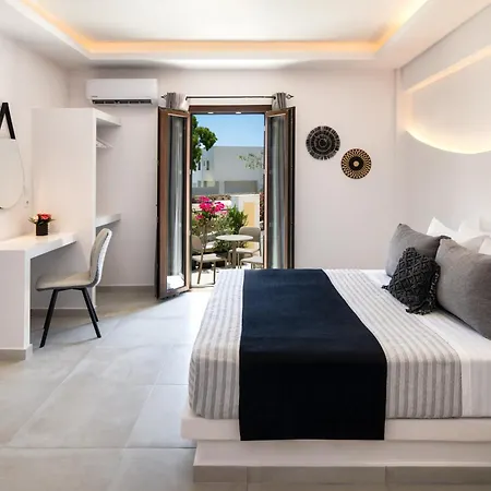 Santorinn Suites Fira
